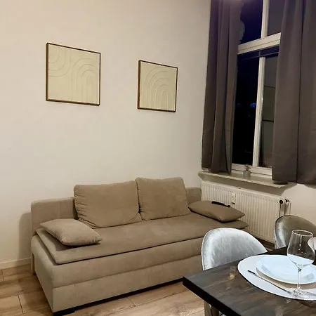 Gemuetliche 3-zimmer-wohnung Mit Parkplatz Итцехо
