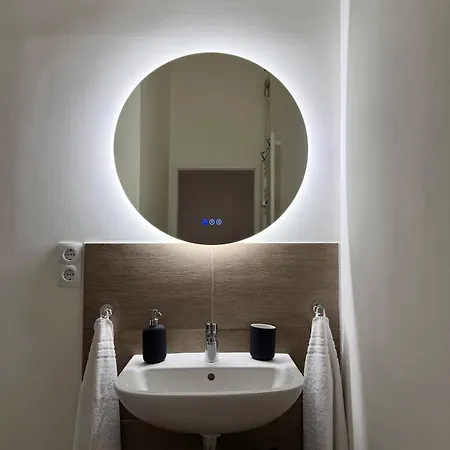 Gemuetliche 3-zimmer-wohnung Mit Parkplatz Apartamento *